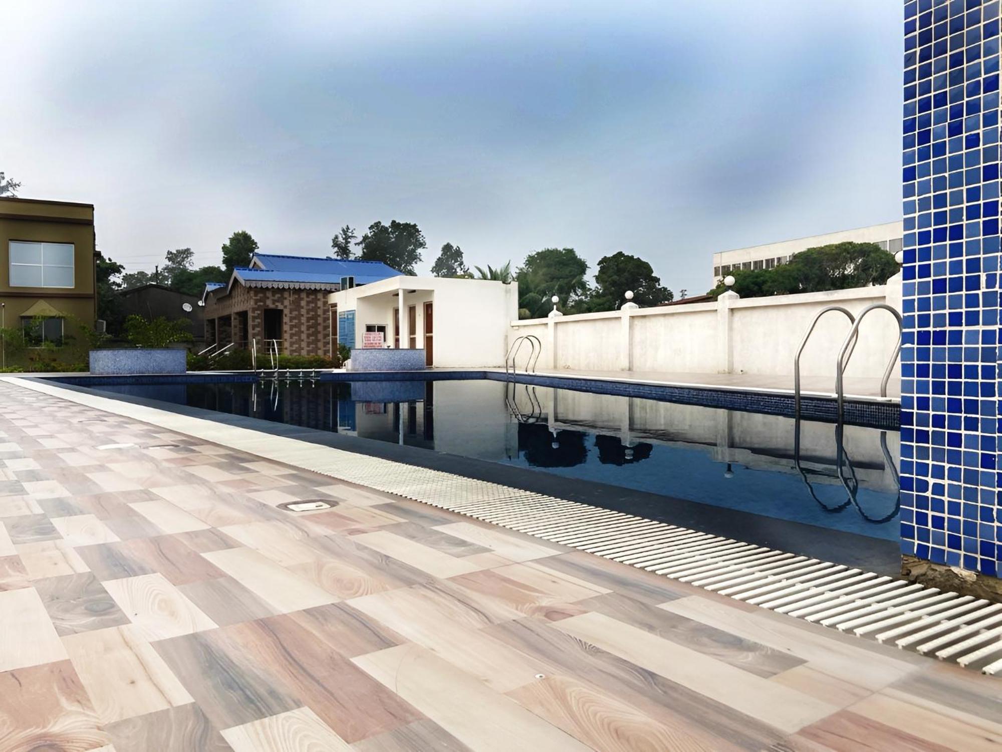מנדרמוני Resort Saikat Saranya מראה חיצוני תמונה